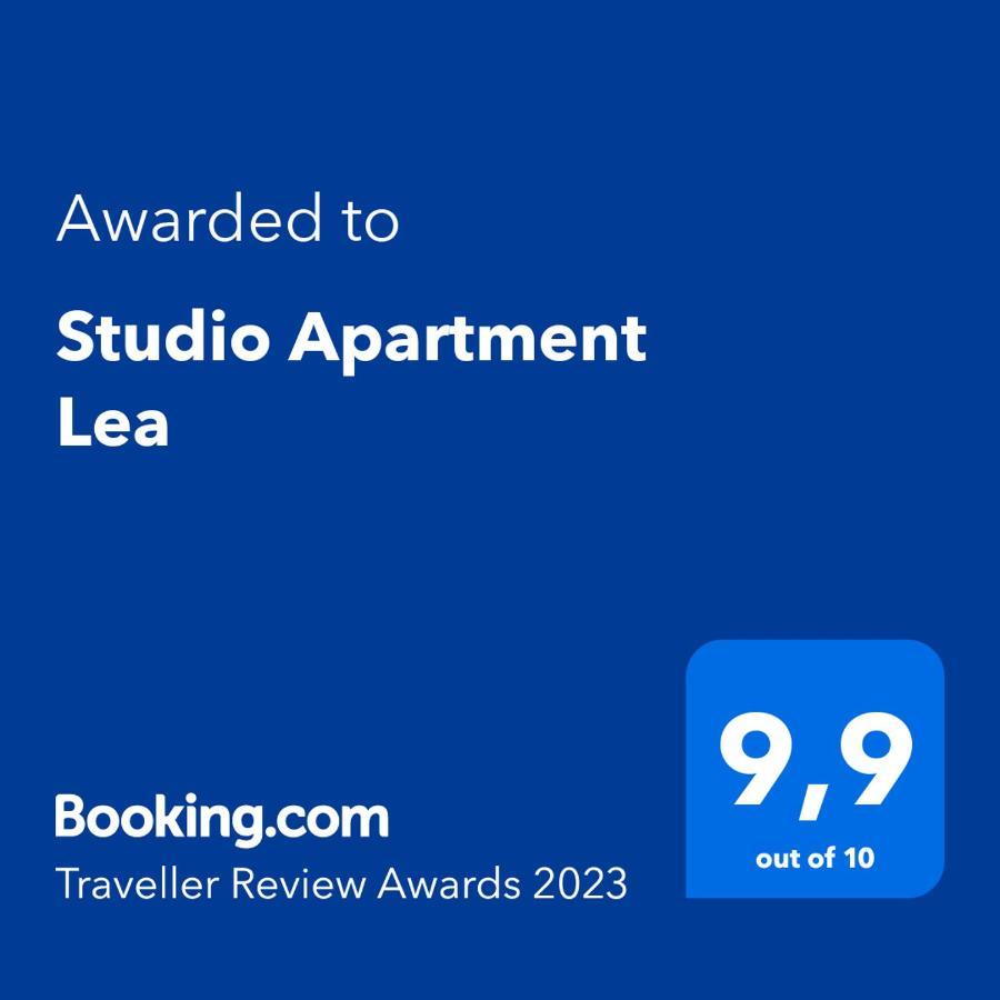 Studio Apartment Lea Cazma Bagian luar foto