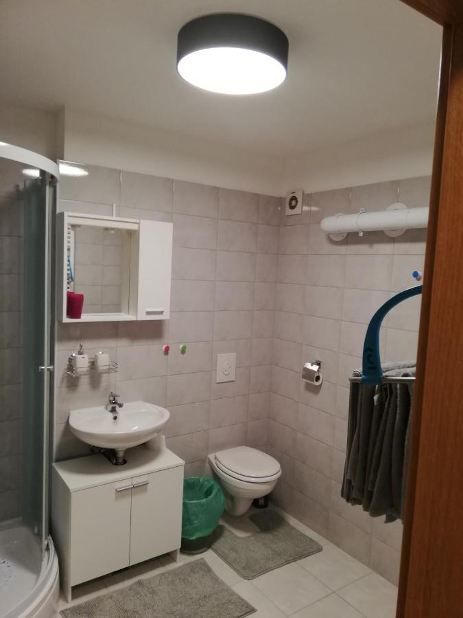 Studio Apartment Lea Cazma Bagian luar foto